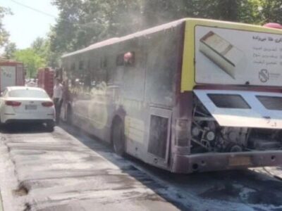 نقص فنی، علت آتش گرفتن اتوبوس در خیابان رشت