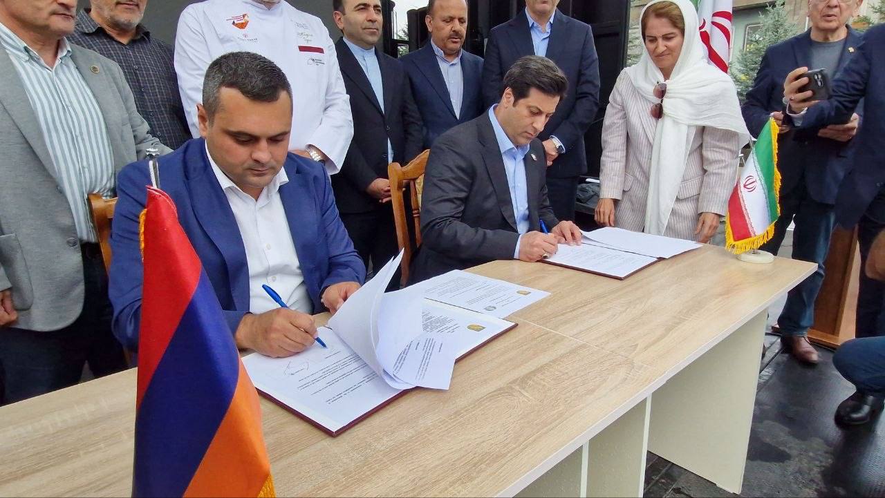 لاهیجان و سیسیان ارمنستان خواهرخوانده شدند + تصاویر
