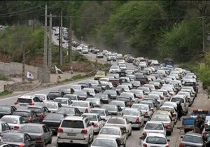 ترافیک فوق سنگین ۱۴ کیلومتری در محورهای خروجی گیلان