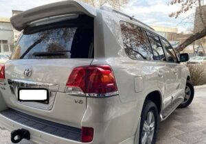 لندکروز قاچاق در رودسر توقیف شد