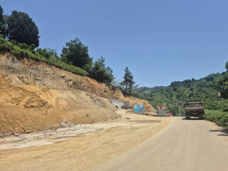 ویلاسازی بیرحمانه در قلب باغات چای و کوههای لاهیجان❗ فرماندار و دادستان لاهیجان کجای این فاجعه ایستادهاند؟! ویلاسازی بیرحمانه در قلب باغات چای و کوههای لاهیجان❗ فرماندار و دادستان لاهیجان کجای این فاجعه ایستادهاند؟!